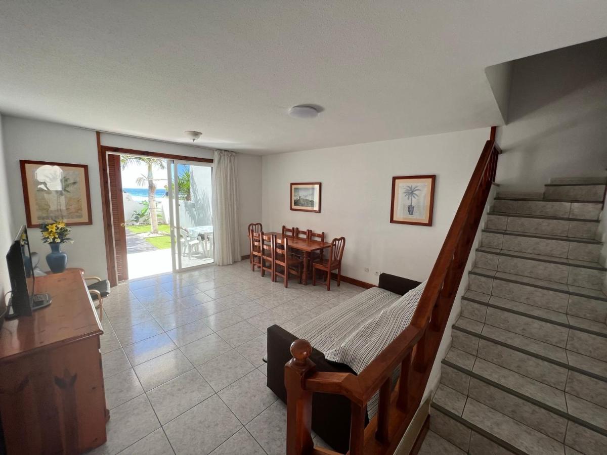 First Line Appartement Arona  Buitenkant foto