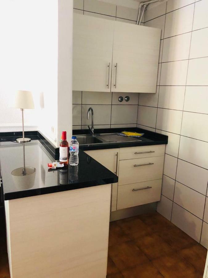 First Line Appartement Arona  Buitenkant foto